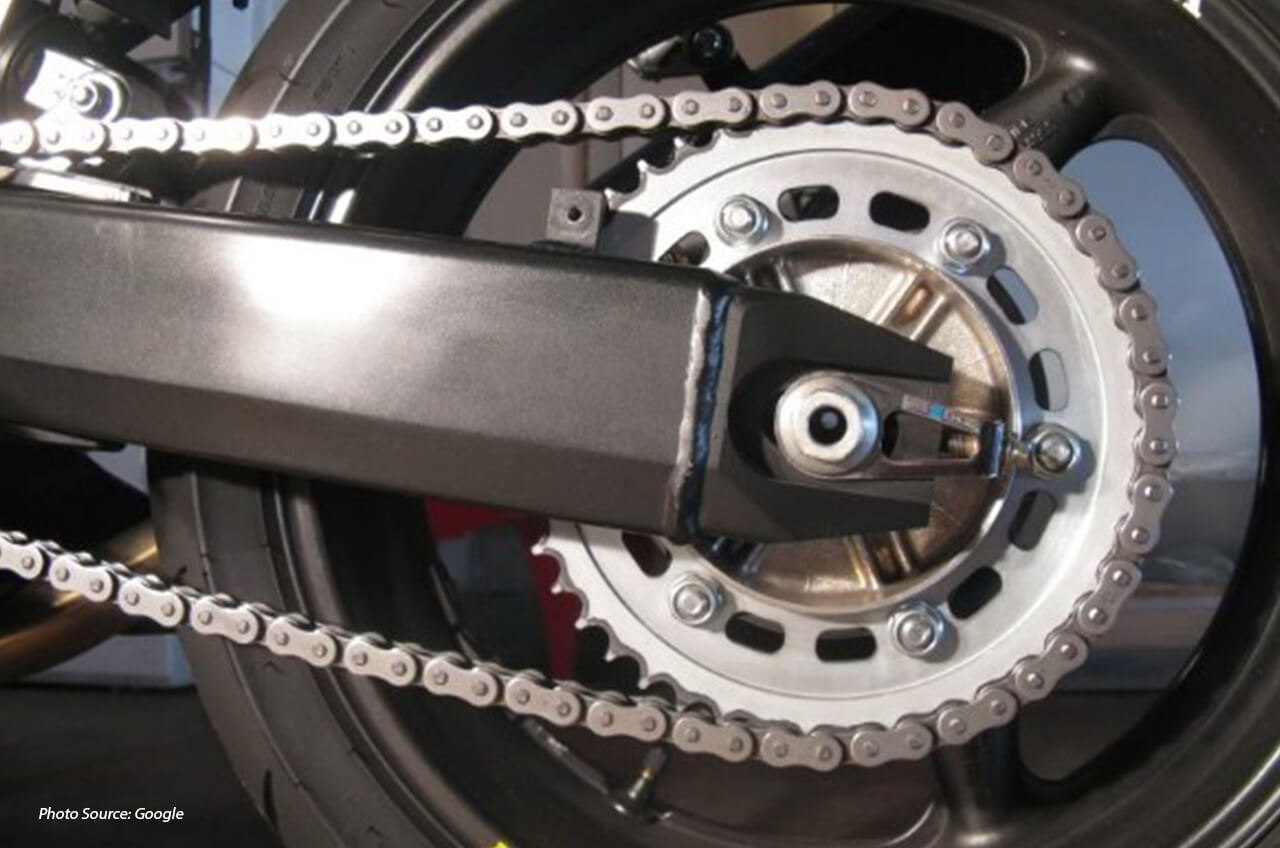 merawat rantai motor